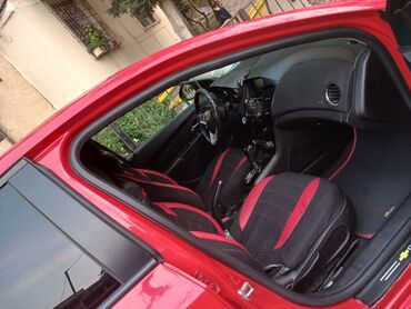 Chevrolet: Chevrolet Cruze sedan - Kuzov: sedan, parlaq qırmızı rəng - Mühərrik — 7