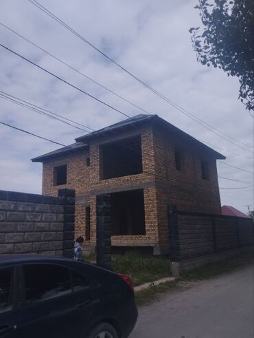 продаю дом алтын ордо по горького: Дом, 300 м², 7 комнат, Собственник, ПСО (под самоотделку)