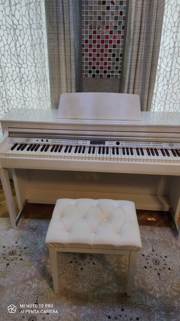 piano alıram: Pianino MEDELİ DP740k Əla vəziyyətdədir,az istifadə olunub. Hal