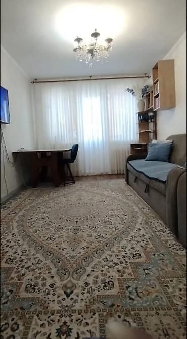 104: 3 комнаты, 60 м², 4 мкр 104 серия, 4 этаж — 1