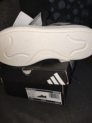 Kişi ayaqqabıları: Adidas Courtblock kişi krossovkası - Model: Adidas Courtblock — 2