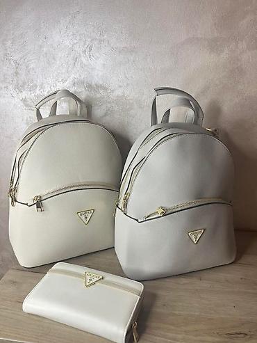 Modni rančevi: Ruksaci – modni modeli sa logotipom - Brendovi: Michael Kors i Guess — 12