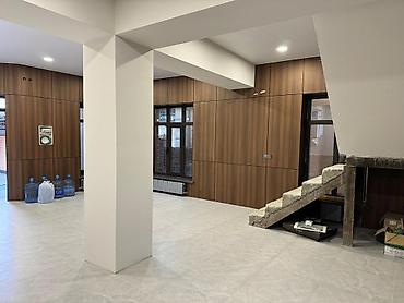 Үйлөрдү ижарага берүү: 215 м², 6 бөлмө — 5