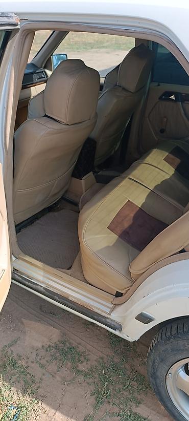 мерседес бенс варио кабина: Mercedes-Benz W124: 1985 г., 2.3 л, Механика, Бензин, Седан — 4