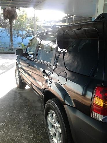 Avtomobil satışı: Ford Escape: 3 l | 2004 il 180000 km Ofrouder/SUV — 3