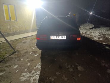 Volkswagen: Volkswagen Passat: 1994 г., 1.8 л, Механика, Бензин, Универсал