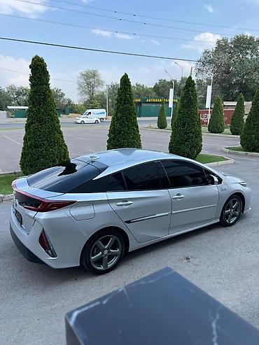 Toyota: Toyota Prius: 2017 г., 1.8 л, Гибрид, Хэтчбэк — 5