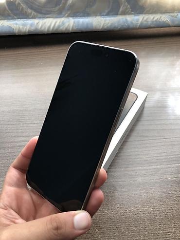 Elektronika: IPhone 15 Pro Max, 256 GB, White Titanium — 6