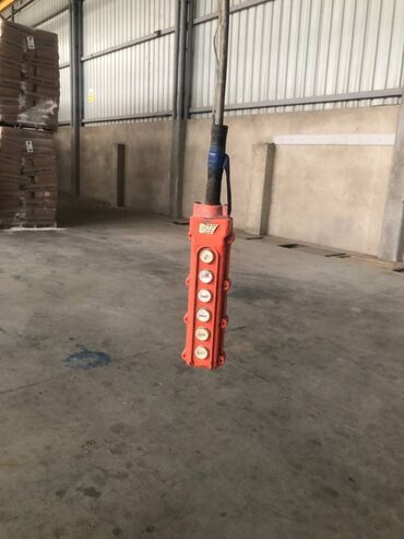 Anbar və emalatxanalar: Binəqədi ərazisi, DSK yaxınlığı, yol kənarı 1200 kv sahəsi olan — 5