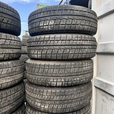 Шины: Шины 215 / 65 / R 16, Зима, Б/у, Комплект, Легковые, Япония, Bridgestone