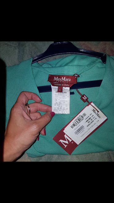 nike patike air max 2021: Max Mara S (EU 36), bоја - Zelena, Kratkih rukava