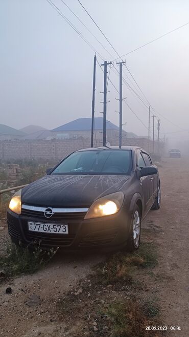 maşin qiymetleri: Opel Astra: 1.8 l | 2005 il | 303000 km Hetçbek