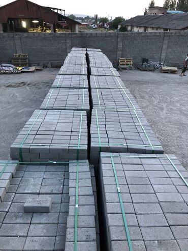 Евробрусчатка: Прессованная Прессованые бардюр, Прессованные брусчатки отличного — 24