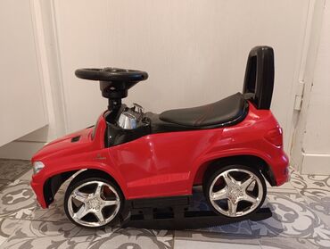 Ostale dečije stvari: REZZ Decija guralica, auto guralica za decu Mercedes AMG kao NOVA u — 10