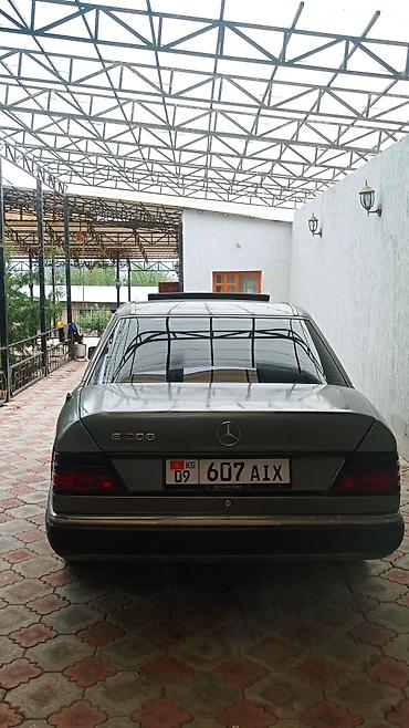 jac т9: Mercedes-Benz W124: 1992 г., 2 л, Механика, Бензин, Седан — 1