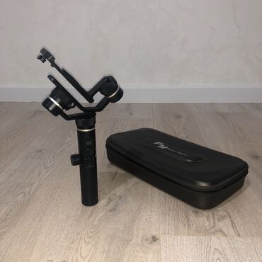 gopro камера: Продаю стабилизатор FeiyuTech для камеры. Легкий в использовании