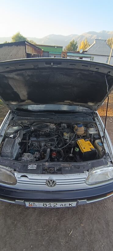 авто из кореи в наличии в бишкеке: Volkswagen Vento: 1999 г., 1.8 л, Механика, Бензин, Универсал