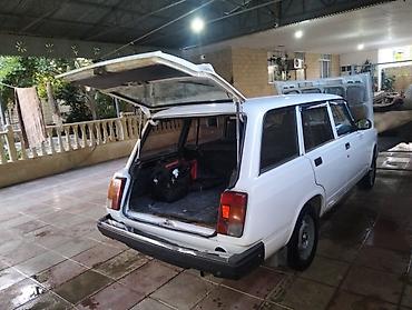 nomre qablari: Lada 2104, ağ rəngli universal kuzov Texniki xüsusiyyətlər: - Kuzov — 9