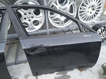 crvene: Alfa Romeo 159 prednja desna vrata kod boje 876/B. Alfa Romeo 159 — 2