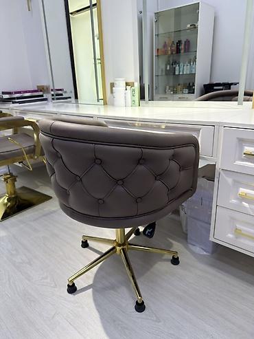 salon divan: Gözəllik salonu üçün mebel və avadanlıq komplekti. Komplektə — 3
