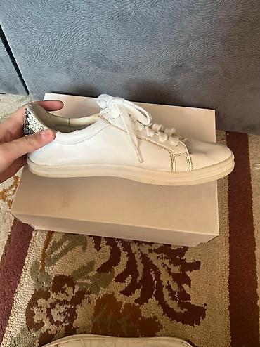 Кроссовки и спортивная обувь: Кроссовки, 38, Calvin Klein, Б/у, цвет - Белый, Платная доставка, Самовывоз — 7