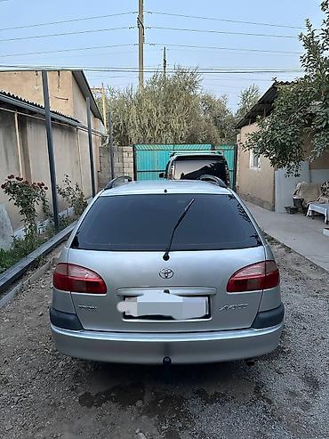Транспорт: Toyota Avensis: 2002 г., 1.8 л, Механика, Бензин, Универсал — 2