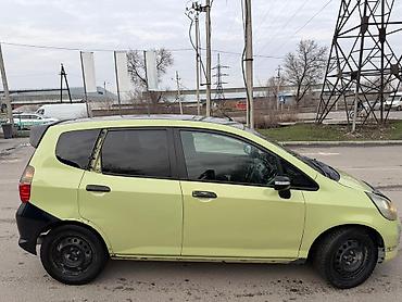 Honda: Honda Fit: 2004 г., 1.5 л, Вариатор, Бензин, Хэтчбэк — 5