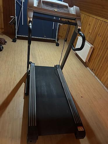 Qaçış trenajoru (treadmill) - Elektriklə işləyən qaçış trenajoru
