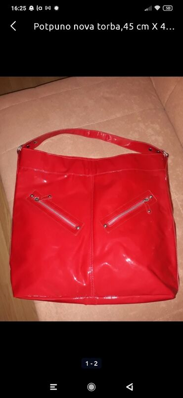 bluzica crvena otkacena: Potpuno nova torba,40x45cm,lakovana,nije kožna. POGLEDAJTE I OSTALE