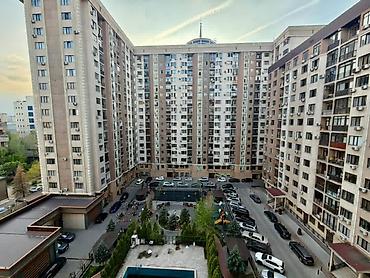 же панфилов: 3 комнаты, 109 м², Элитка, 8 этаж, Евроремонт — 1