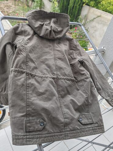 Kurtkalar: Uşaq parça tipli gödəkcə.Okaidi brendi.iki hissədən ibarətdir. oğlan — 1