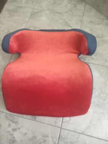 bluzica crvena otkacena: Auto sedište za decu
Cena 1000 din
Tel