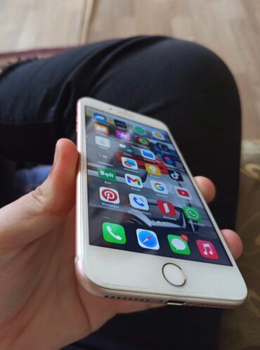 iphone 14 plus ikinci el: IPhone 8 Plus, Matte Gold, Barmaq izi