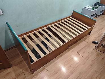 bunk bed: Односпальная кровать Б/У с подъемными бортиками и реечным основанием — 2
