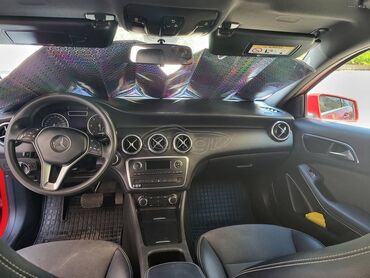 Mercedes-Benz: Mercedes-Benz A 180: 1.8 l. | 2014 έ. Χάτσμπακ — 5