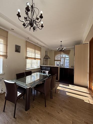 Долгосрочная аренда домов: 175 м², 5 комнат, Кондиционер, Забор, огорожен, Парковка — 4