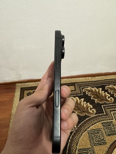 Apple iPhone: IPhone 16 Pro, Б/у, 256 ГБ, Черный, 92 %