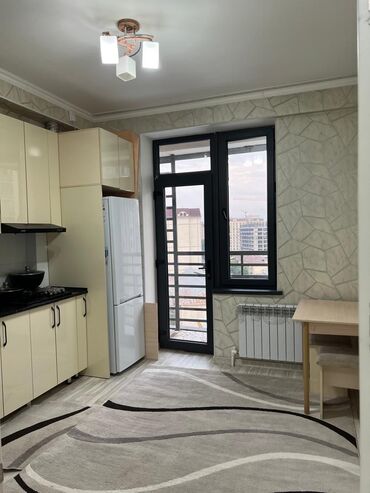 срочно продаётся 1 комнатная квартира в районе ошского рынка по улице кенсуйская: 2 комнаты, Собственник