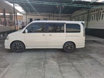 Honda: Honda Stepwgn: 2003 г., Минивэн — 3