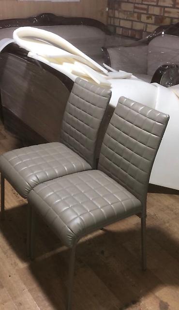 Ремонт, реставрация мебели: Реставрация мягкой мебели Перетяжка ткань Покроска стульев и дерево — 11