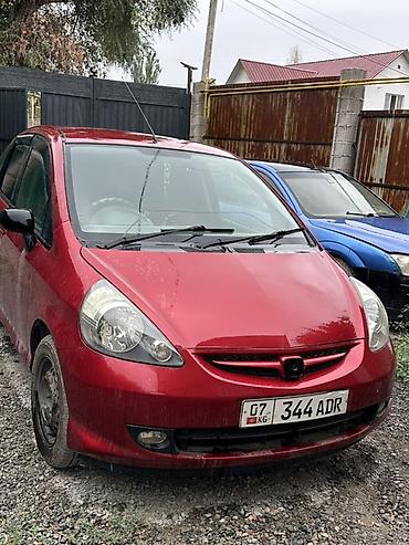 Honda Fit: 2002 г., Хэтчбэк