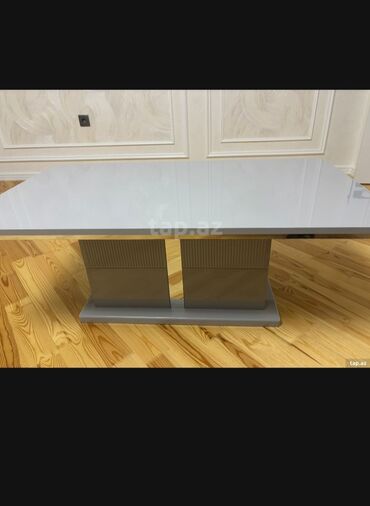 Qonaq otağı dəstləri: İşlənmiş, Masa və oturacaqlar, Divan, Kreslolar, Kredit yoxdur, Türkiyə — 9