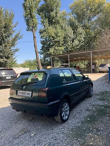 Volkswagen: Volkswagen Golf: 1993 г., 1.8 л, Механика, Бензин, Хэтчбэк — 4