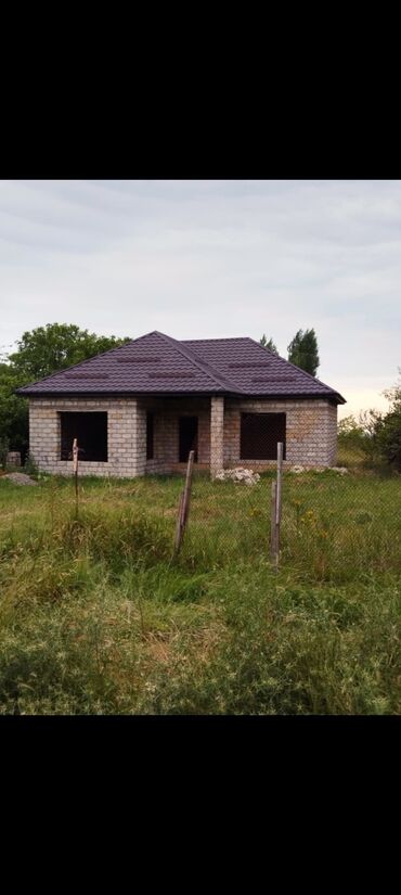 binə südçülük sovxozu həyət evləri: 4 otaqlı, 100 kv. m, Kredit yoxdur, Təmirsiz