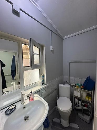 Продажа коттеджей и домов: ПРОДАЁТСЯ ДОМ 📍 Район: Кожзавод, недалеко от рынка Дордой 🏡 Дом 2007 — 12