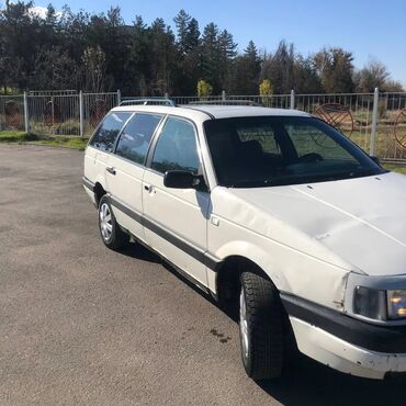 Volkswagen: Volkswagen Passat: 1991 г., 1.8 л, Механика, Бензин, Универсал