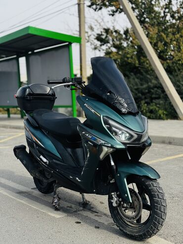 запчасти на электроскутер: Макси-скутер Honda, 150 куб. см, Бензин, Б/у