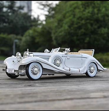 vinil disk: Maisto marka kolleksiya avtomobil modelləri - Miqyas: 1:18 die-cast — 3