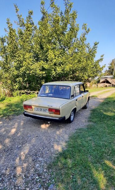 VAZ (LADA): VAZ (LADA) 2107: 1.6 l | 1987 il 32578 km Sedan — 6