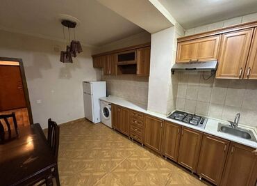 Uzunmüddətli kirayə mənzillər: Həzi Aslanov metrosu yaxınlığı,Gəncə pr,Xəzər univermağı ilə üzbəüz,5 — 9